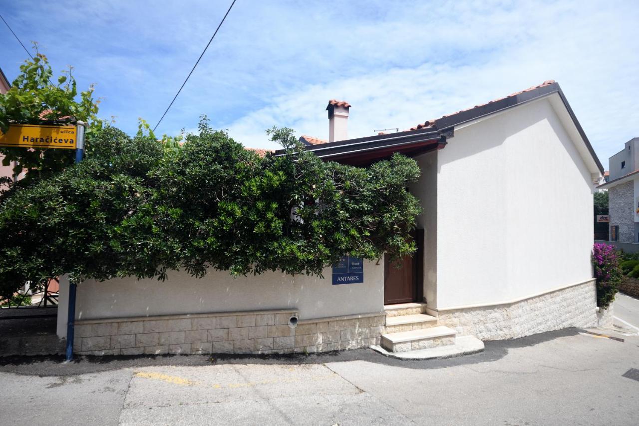 Apartments Antares Mali Losinj Exterior photo