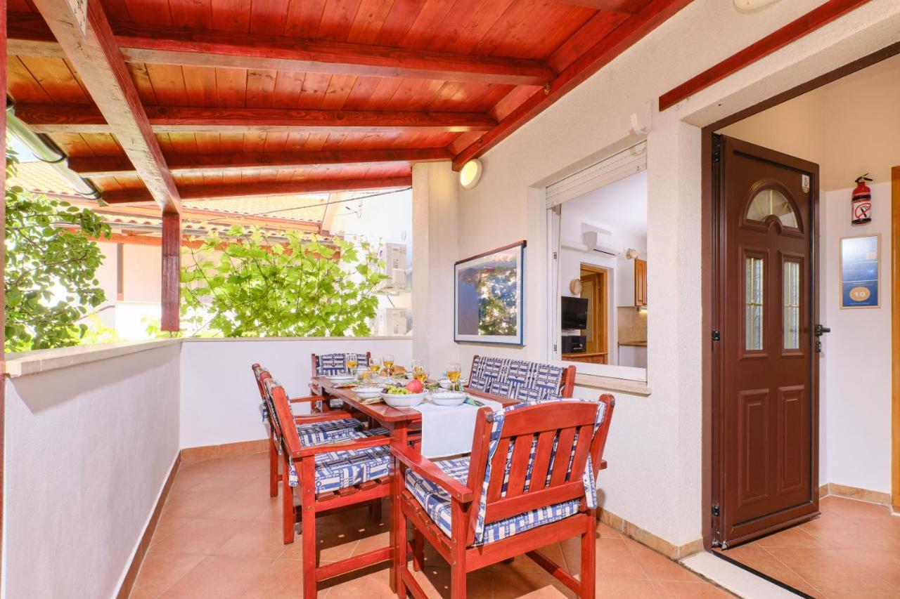 Apartments Antares Mali Losinj Exterior photo