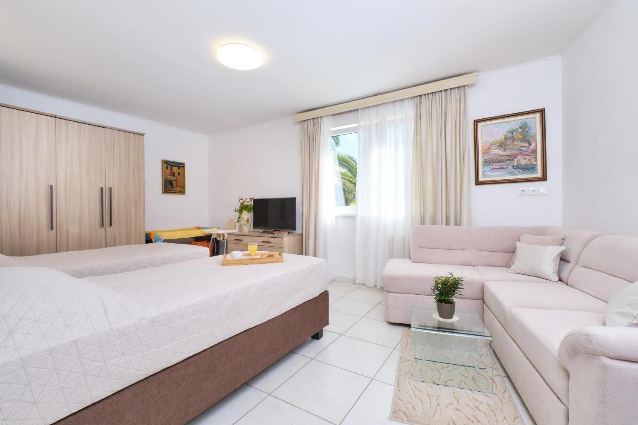 Apartments Antares Mali Losinj Exterior photo
